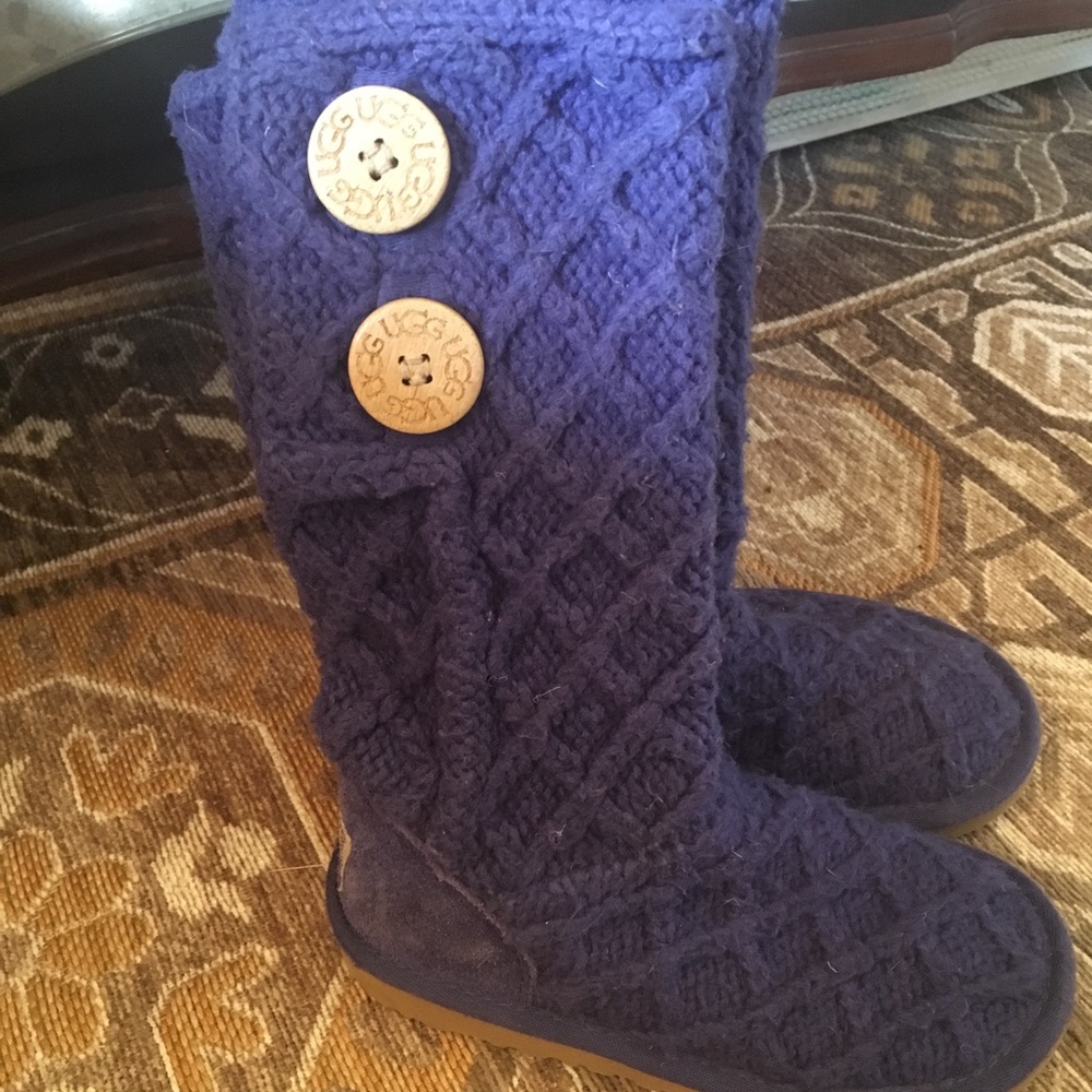 Toddler Cardy Uggs ⭐️